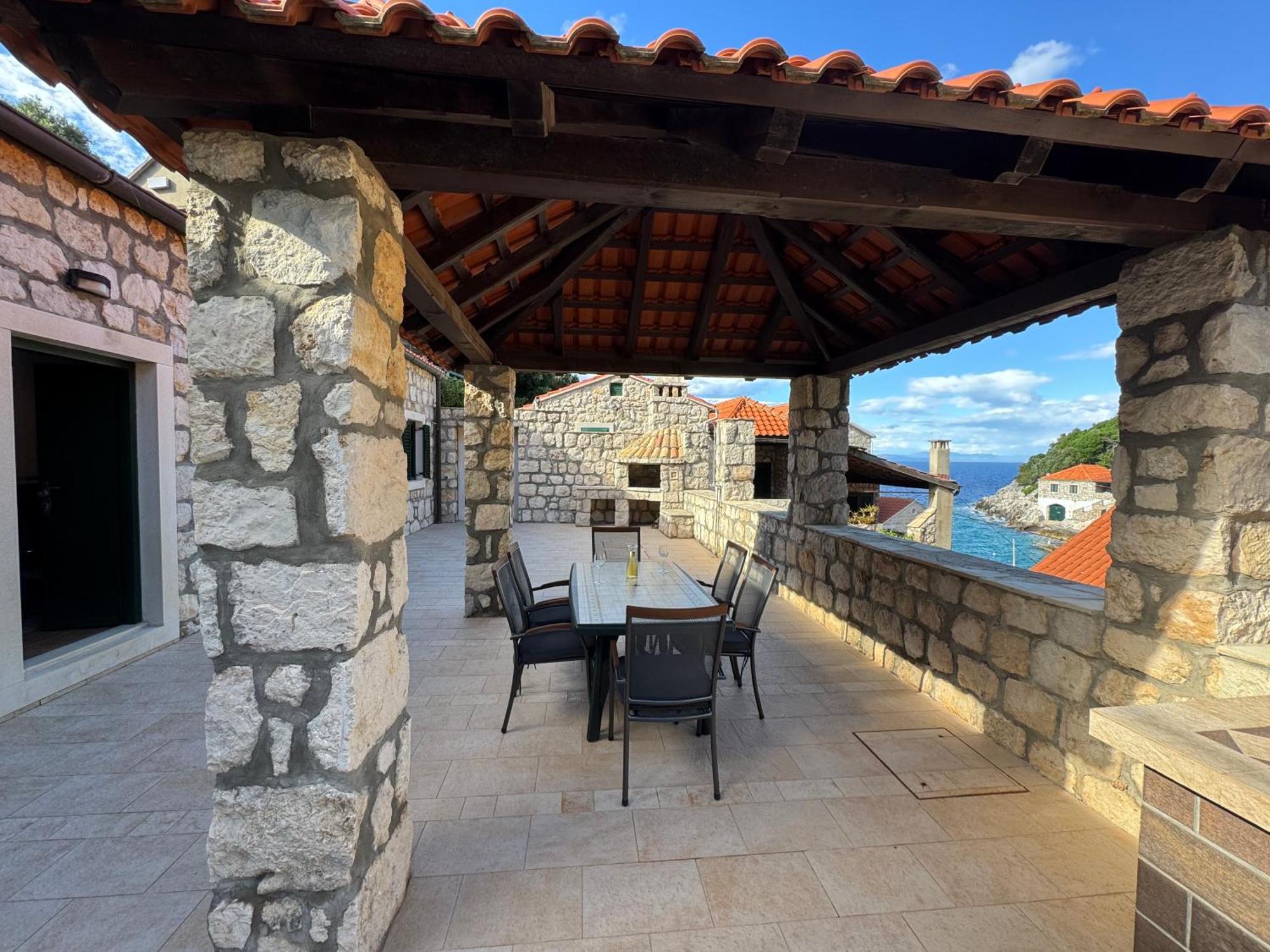 Holiday home Silentia Lastovo